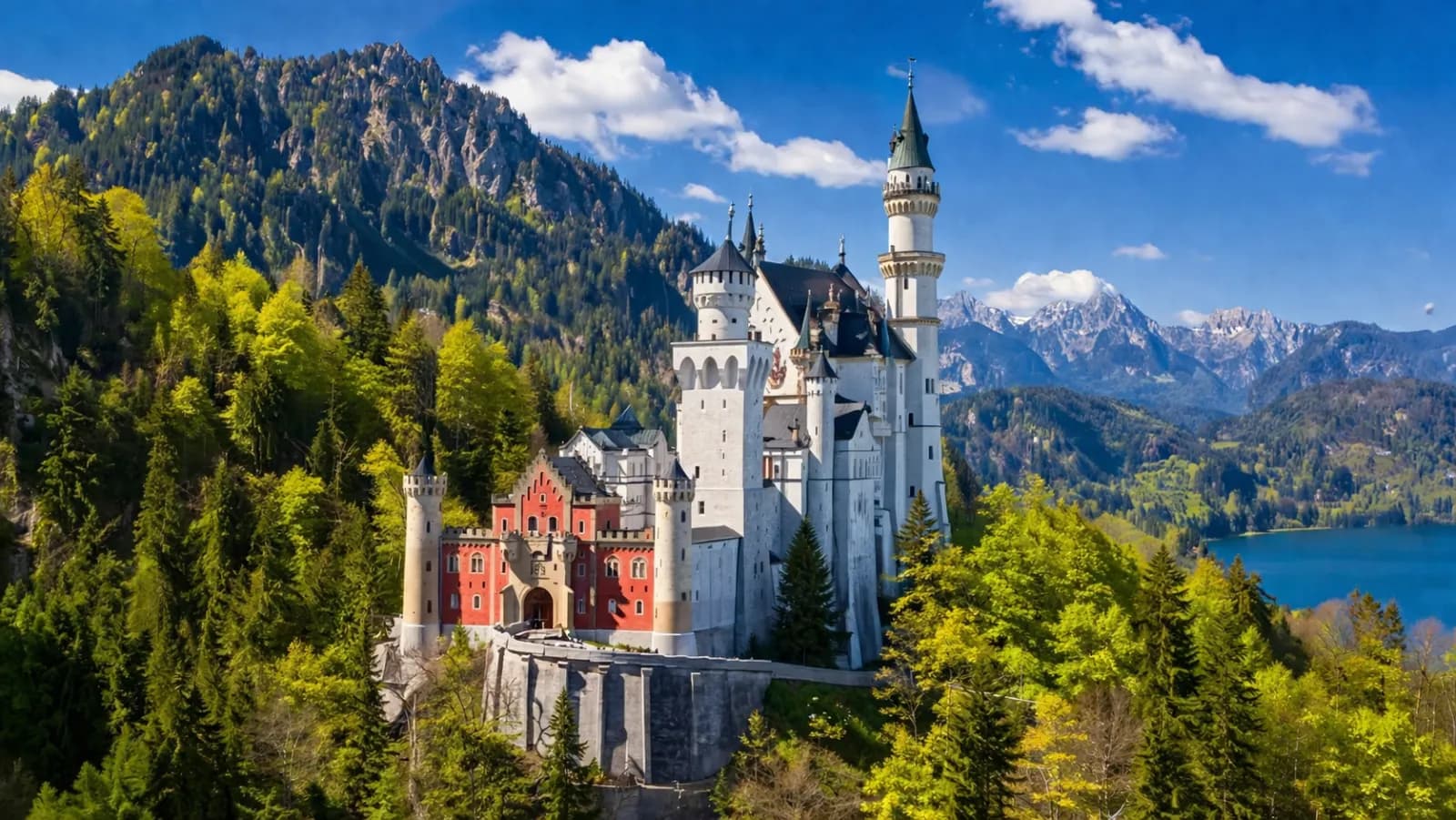 Sharp panoramic view of Neuschwanstein Castle in the Bavarian Alps