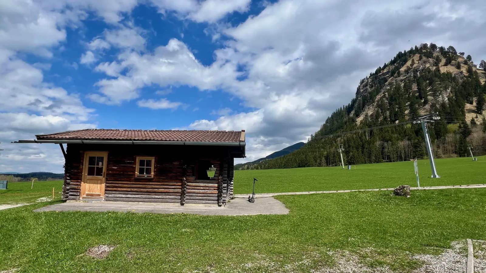 Ticket pickup cabin at Tegelberg near Neuschwanstein